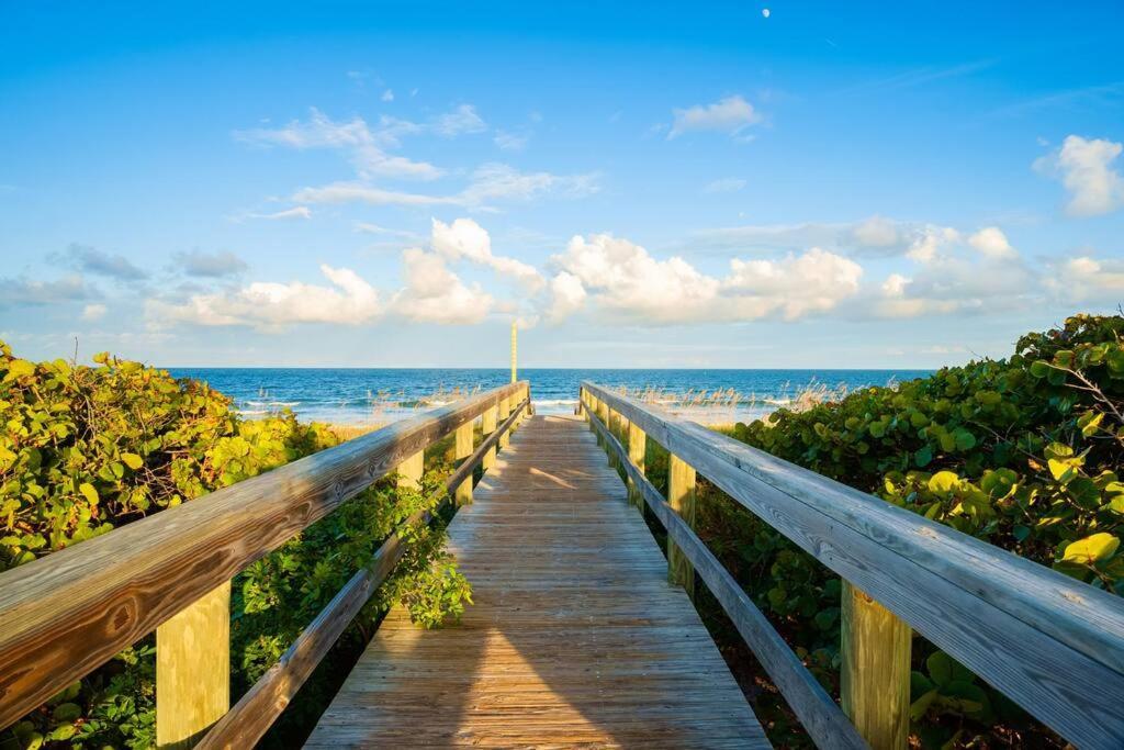 Sparkling 2Bed 1Bath Beach Home - Unit 214 Cocoa Beach Extérieur photo
