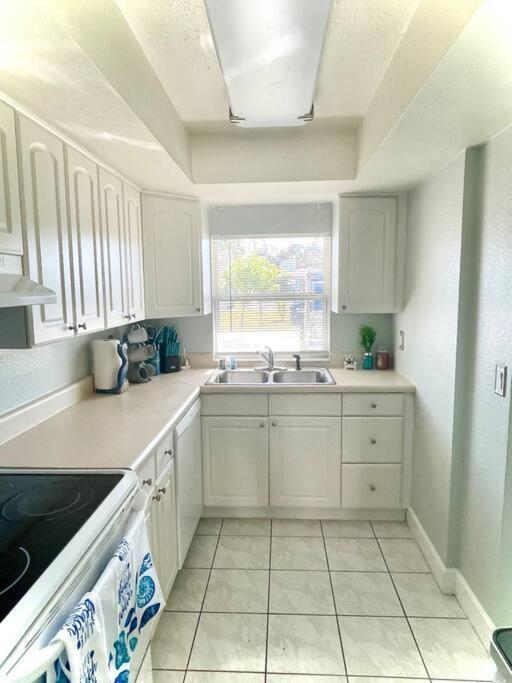 Sparkling 2Bed 1Bath Beach Home - Unit 214 Cocoa Beach Extérieur photo