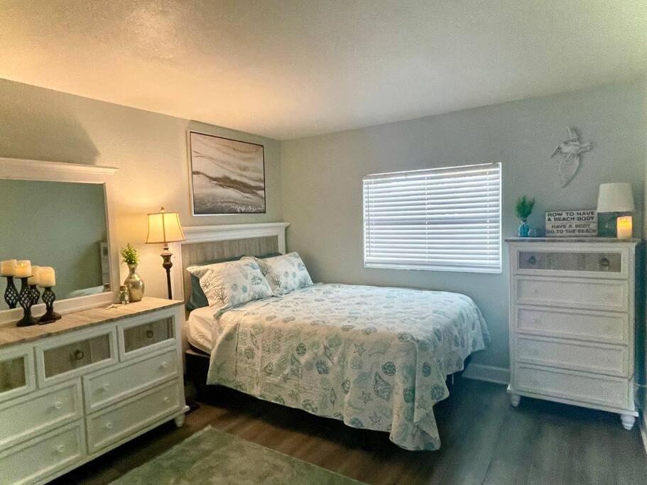 Sparkling 2Bed 1Bath Beach Home - Unit 214 Cocoa Beach Extérieur photo