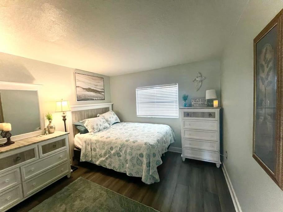 Sparkling 2Bed 1Bath Beach Home - Unit 214 Cocoa Beach Extérieur photo