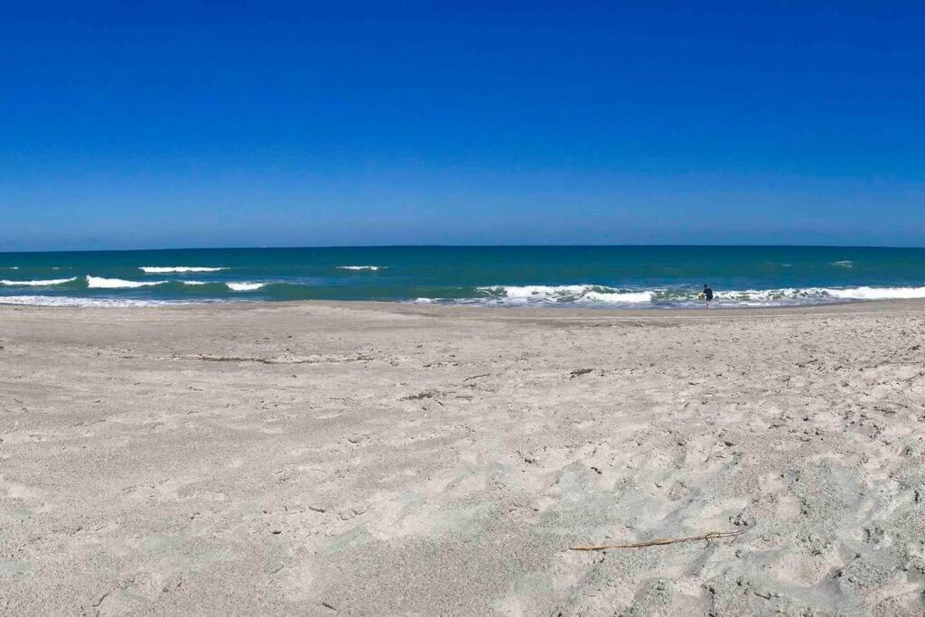 Sparkling 2Bed 1Bath Beach Home - Unit 214 Cocoa Beach Extérieur photo