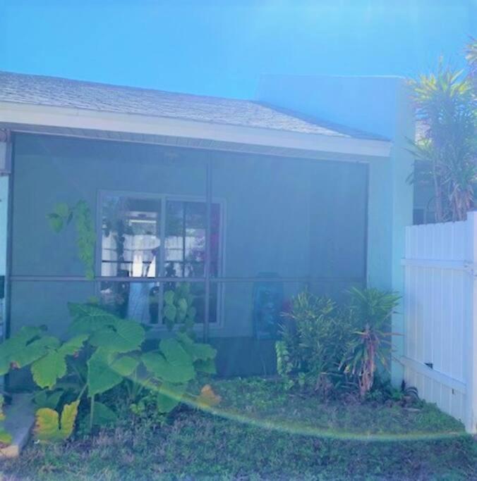 Sparkling 2Bed 1Bath Beach Home - Unit 214 Cocoa Beach Extérieur photo
